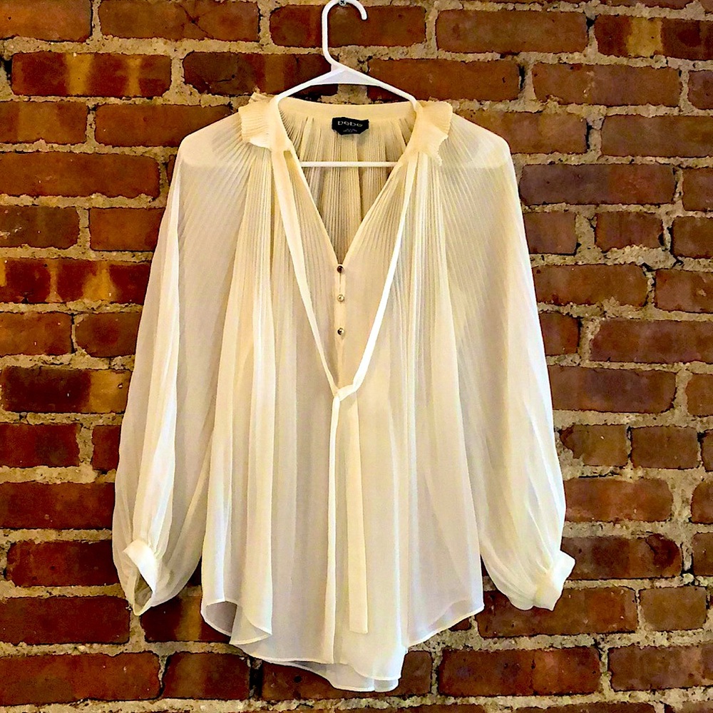 Bebe sheer bow top